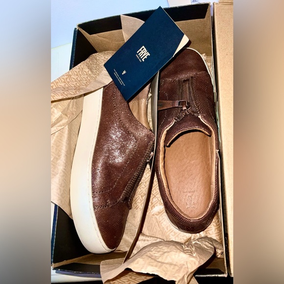 FRYE Lena Low Zip Multi Metallic Brown Leather Zip Sneakers 9M Worn 3 Times wBox - Picture 12 of 16